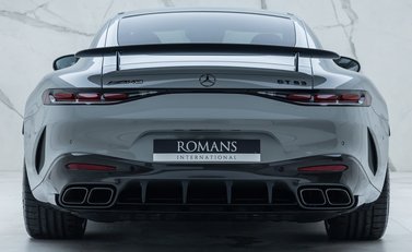 Mercedes-Benz Amg GT 63 LAUNCH EDITION 8