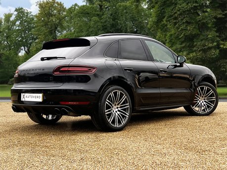 Porsche Macan TURBO PDK 5