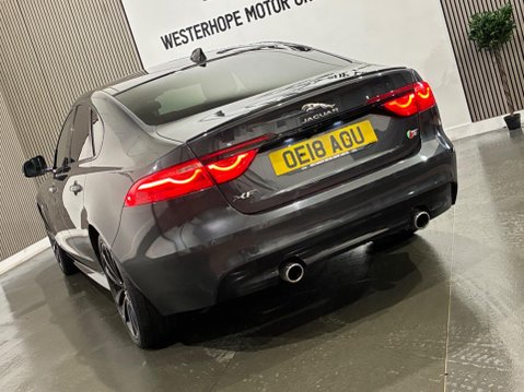 Jaguar XF 3.0d V6 S Auto Euro 6 (s/s) 4dr 17