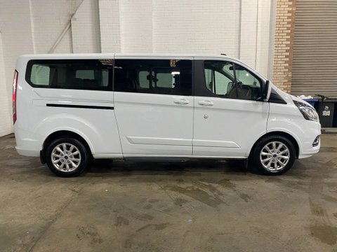 Ford Tourneo Custom 320 TITANIUM L2 ECOBLUE 4