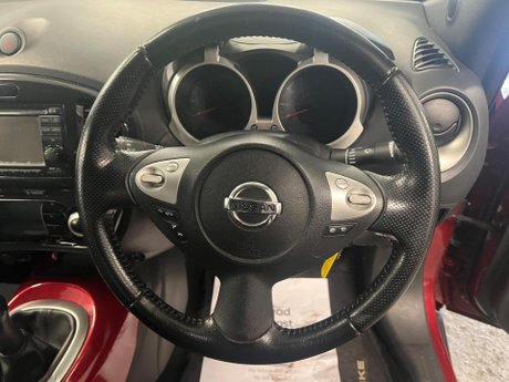 Nissan Juke 1.6 Acenta Premium Euro 5 (s/s) 5dr 31