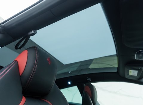 Ferrari GTC4 Lusso T 17