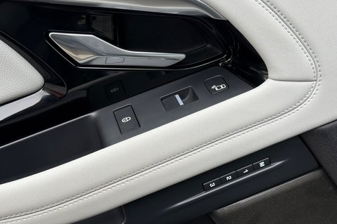 Land Rover Range Rover Evoque FIRST EDITION MHEV - PAN ROOF - NOLITA GREY - TWO TONE LEATHER - HIGH SPEC 27