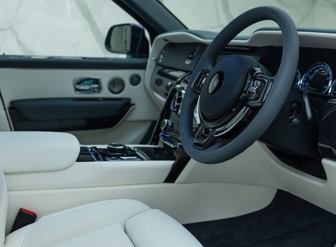 Rolls-Royce Cullinan BLACK BADGE 14