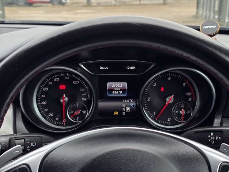 Mercedes-Benz GLA 2.1 GLA220d AMG Line (Premium) SUV 5dr Diesel 7G-DCT 4MATIC Euro 6 (s/s) (1 36