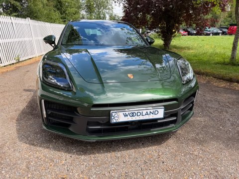 Porsche Panamera 4 PDK 2