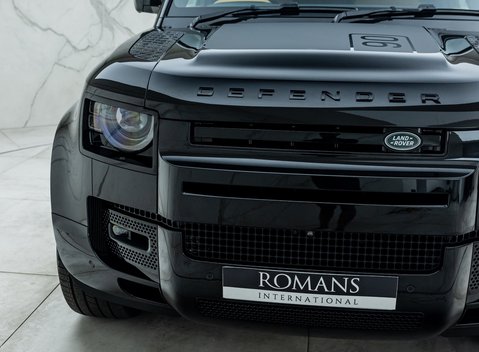 Land Rover Defender 90 V8 P525 24