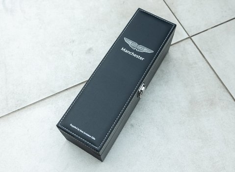 Aston Martin V12 Vantage Roadster 50