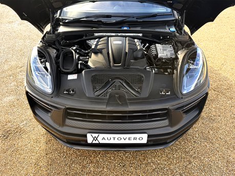 Porsche Macan GTS PDK 79