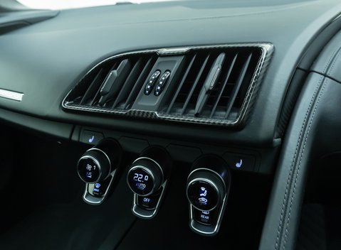 Audi R8 V10 PERFORMANCE CARBON BLACK 15