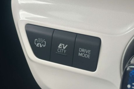 Toyota Prius 1.8 VVT 8.8kWh Excel Hatchback 5dr Petrol Plug-in Hybrid CVT Euro 6 (s/s) ( 42