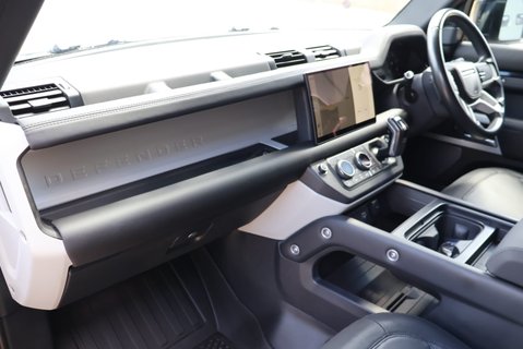 Land Rover Defender 110 D300 HARD TOP X-DYNAMIC HSE MHEV HUGE SPEC STYLED AT SEEKER  25