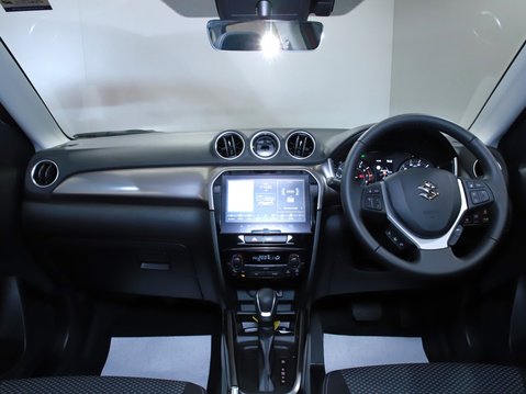 Suzuki Vitara 1.5 Hybrid Motion 5dr AGS 11