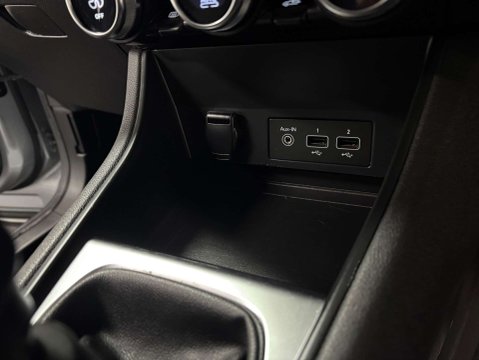 Renault Captur 1.3 Captur Iconic TCe 5dr 30