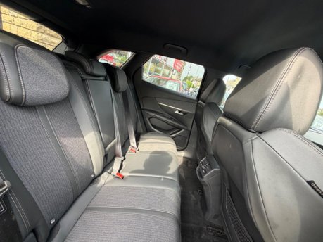 Peugeot 3008 PURETECH S/S GT LINE 12