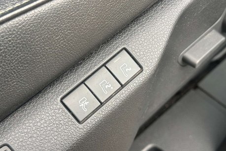 Toyota Proace Verso 2.0D Family Medium MPV 5dr Diesel Auto MWB Euro 6 (s/s) (8 Seat) (180 ps) 32