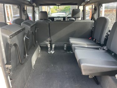 Land Rover Defender Defender 110 Manual 300 tdi 4