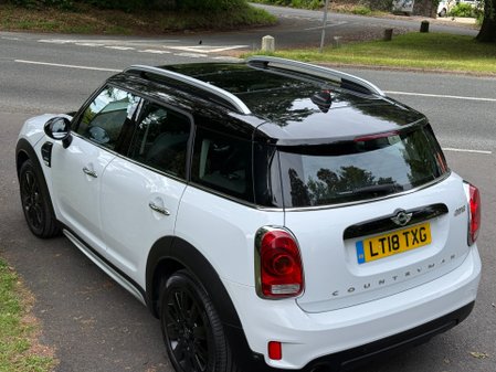 Mini Countryman COOPER 24