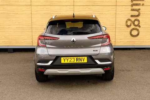 Renault Captur TECHNO E-TECH 6