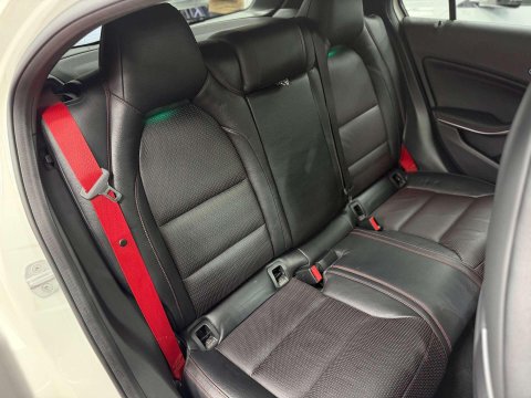 Mercedes-Benz A Class 2.0 A45 AMG (Premium) Hatchback 5dr Petrol SpdS DCT 4MATIC Euro 6 (s/s) (38 52