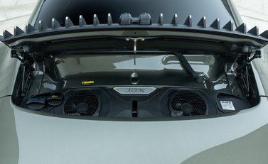 Porsche 911 Carrera 4S (992) 33