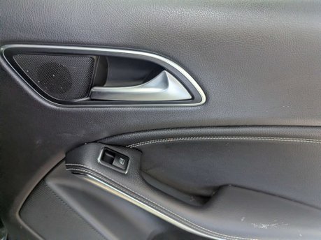 Mercedes-Benz GLA 1.6 GLA 200 Sport 5dr 51
