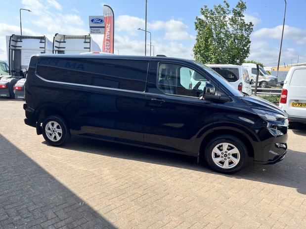Ford Transit Custom Transit Custom 2.0 EcoBlue 136ps H1 Van Limited Auto 8