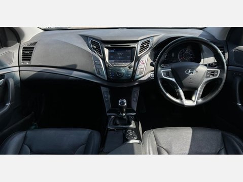 Hyundai i40 1.7 CRDi Blue Drive Premium Saloon 4dr Diesel Manual Euro 5 (s/s) (136 ps) 8