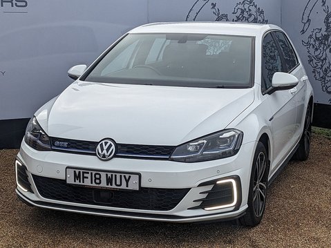 Volkswagen Golf GTE DSG 3