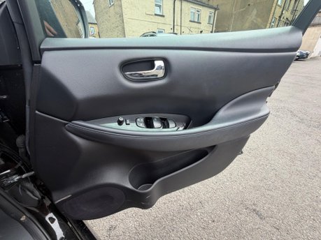 Nissan LEAF N-CONNECTA 15