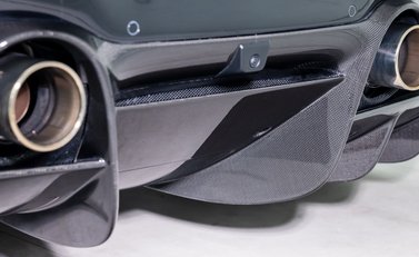 Ferrari F8 Tributo 32