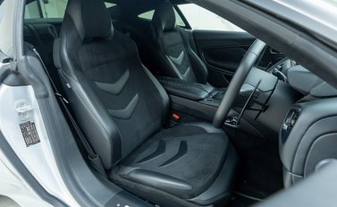 Aston Martin DBS Superleggera 13