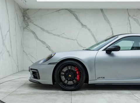 Porsche 911 Carrera GTS (992) 41