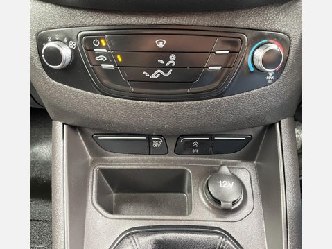 Ford Transit Courier 1.5 TDCi L1 Euro 6 5dr 28
