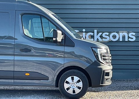 Nissan Interstar L3 H2 2.0 dci 170 bhp 4 tonne van  3