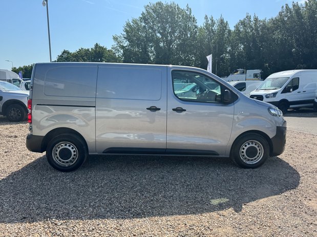 Citroen Dispatch AUTO [SOLD SM] MWB L2H1 Low Roof Prime 3100 Air Con Sensors EURO 6 5