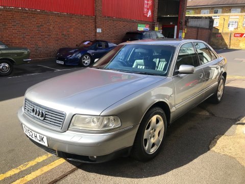 Audi A8 QUATTRO 3