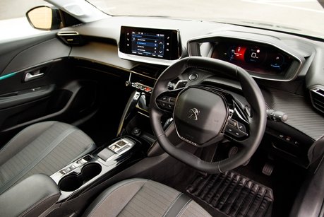 Peugeot 208 PURETECH ALLURE PREMIUM S/S