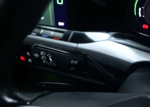 Volkswagen Golf 1.4 TSI 13kWh Style Hatchback 5dr Petrol Plug-in Hybrid DSG Euro 6 (s/s) (2 41