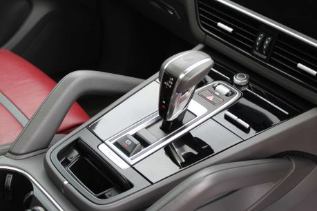 Porsche Cayenne 3.0 Cayenne V6 E-Hybrid Auto 4WD 5dr 6