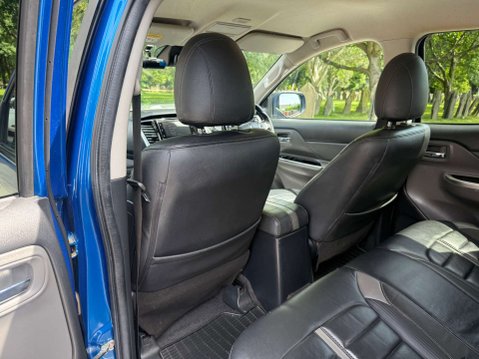 Mitsubishi L200 2.4 L200 Barbarian DI-D Auto 4WD 14