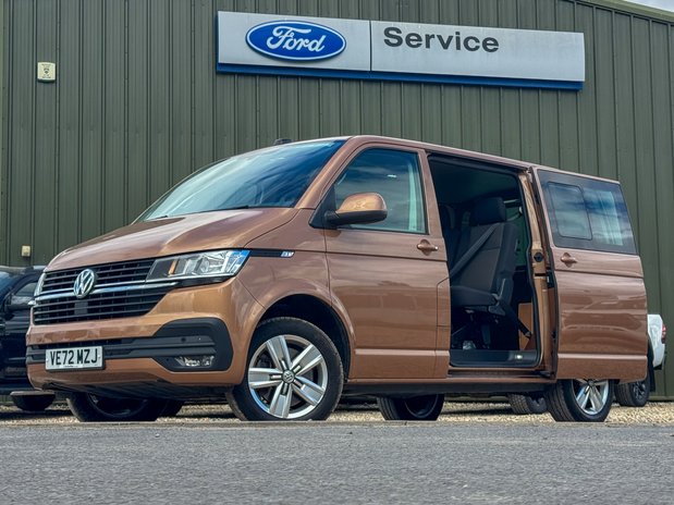 Volkswagen Transporter Crew Cab SWB L1H1 T32 Tdi Kombi Highline Air Con SELECT 1