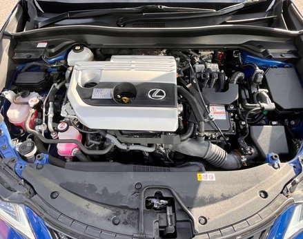 Lexus Ux 2.0 UX 250h 4x2 CVT 5dr 7