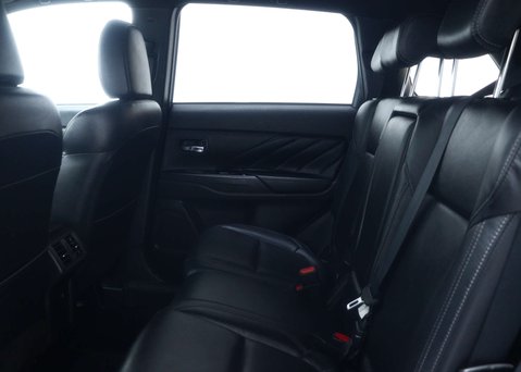 Mitsubishi Outlander 2.4h TwinMotor 13.8kWh Dynamic Safety SUV 5dr Petrol Plug-in Hybrid CVT 4WD 56