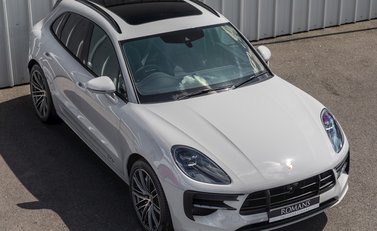 Porsche Macan GTS 8