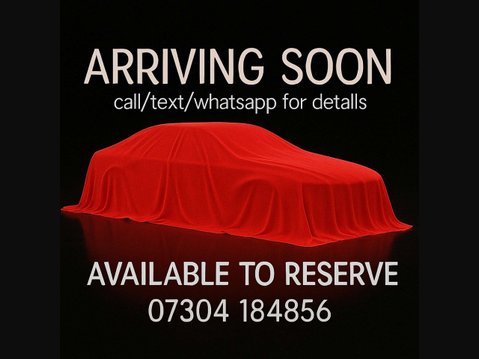 Land Rover Range Rover Velar 2.0 D240 R-Dynamic HSE SUV 5dr Diesel Auto 4WD Euro 6 (s/s) (240 ps) 3