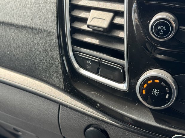 Ford Transit Custom LWB L2H1 [SOLD MM] Low Roof Limited 300 Air Con Alloys Sensors EURO 6 33