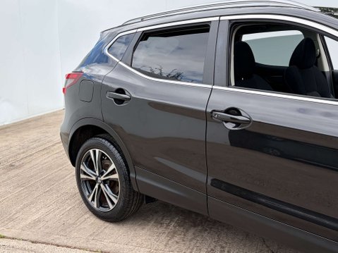 Nissan Qashqai 1.3 Qashqai N-Connecta DiG-T 5dr 5