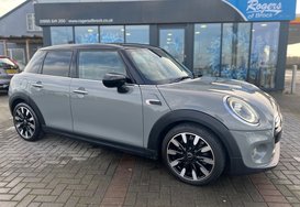 Mini Hatch COOPER EXCLUSIVE 5 DOOR AUTOMATIC 6