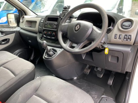Renault Trafic 1.6 dCi 27 Business+ Panel Van 5dr Diesel Manual SWB Standard Roof Euro 6 ( 20